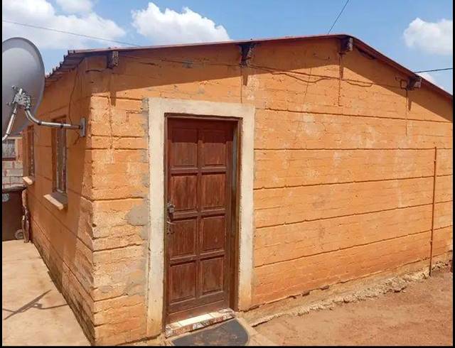 2 BEDROOM HOUSE FOR SALE IN KATLEHONG SOUTH